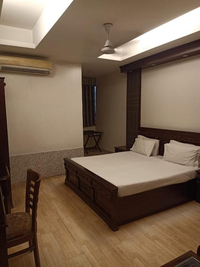 Hotel Clark Heights New Delhi Luaran gambar