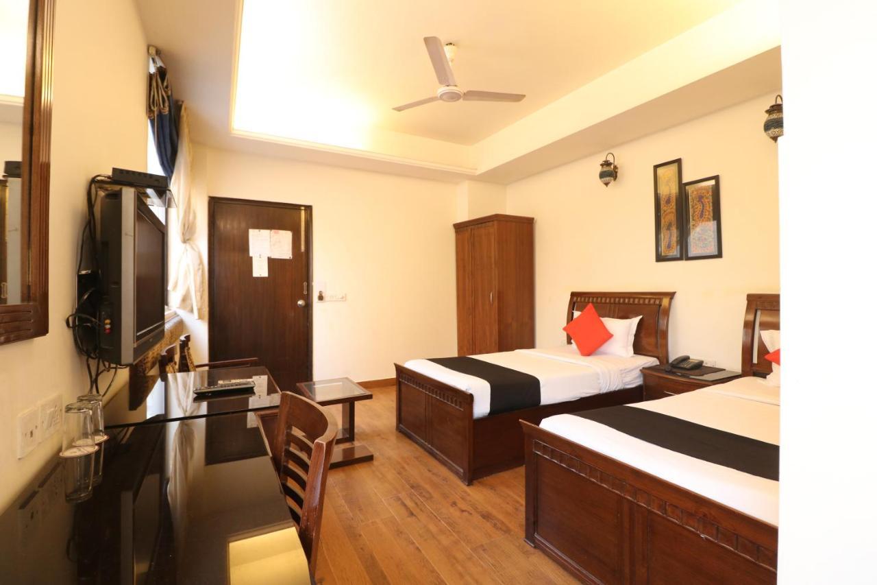 Hotel Clark Heights New Delhi Luaran gambar