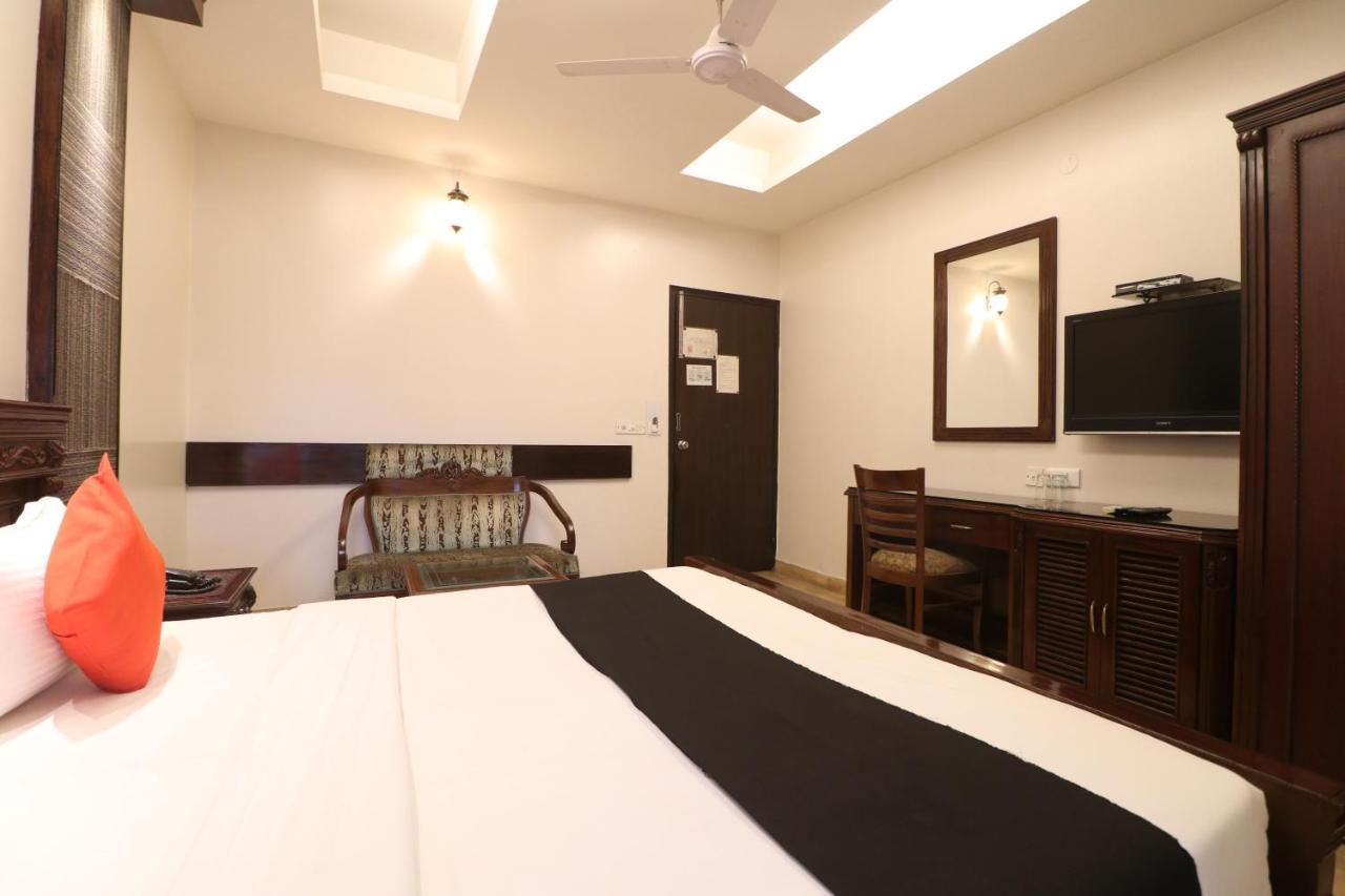 Hotel Clark Heights New Delhi Luaran gambar