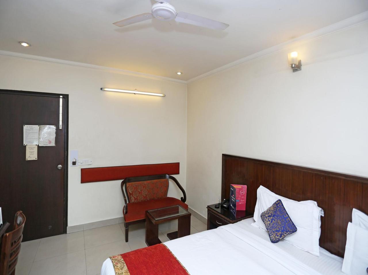 Hotel Clark Heights New Delhi Luaran gambar